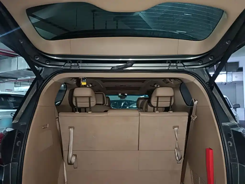 Buick GL8 — миниатюра 19