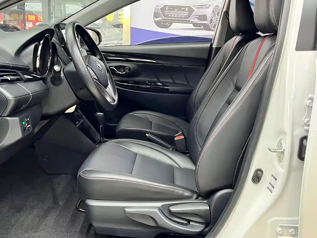 Toyota Yaris L — миниатюра 13