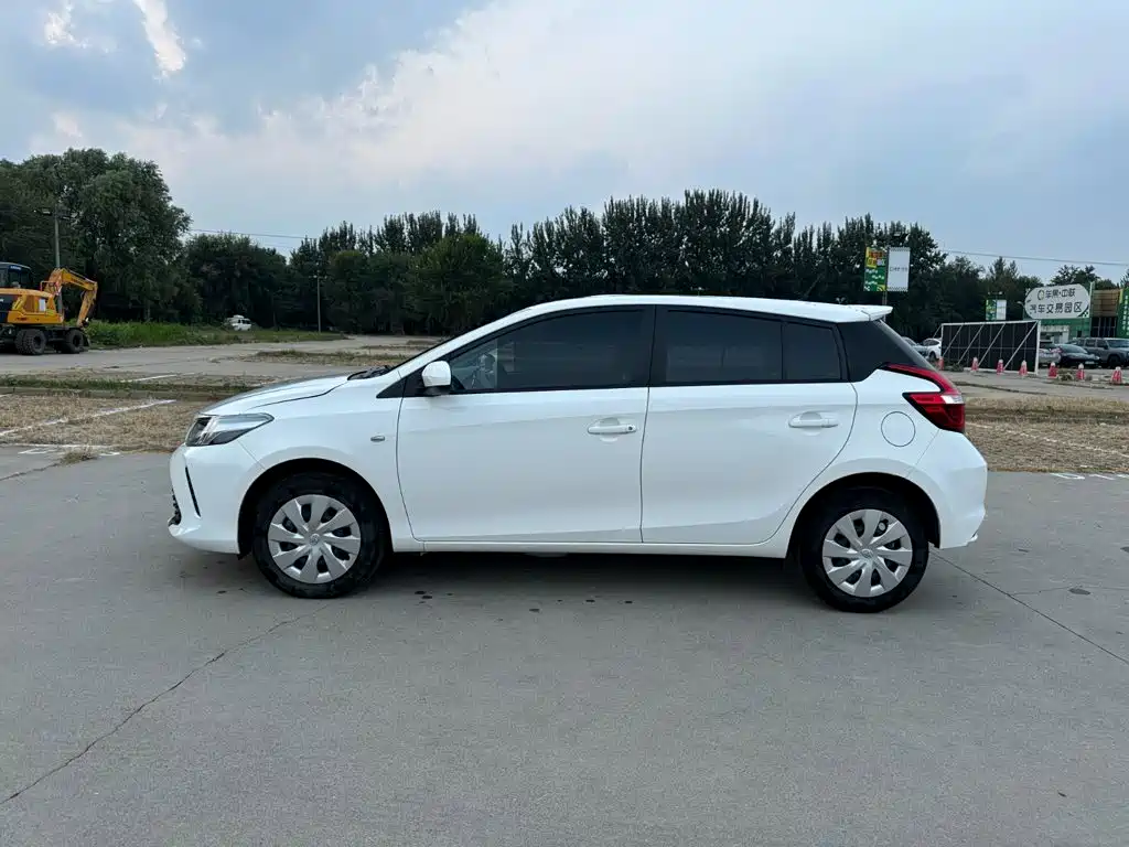 Toyota Vios FS — миниатюра 7
