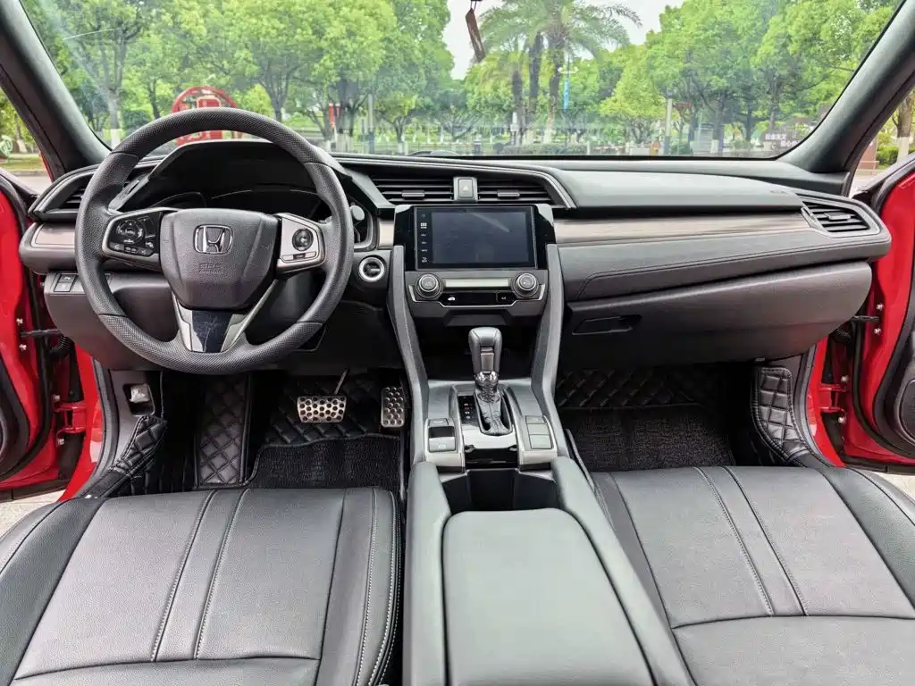Honda Civic — миниатюра 7