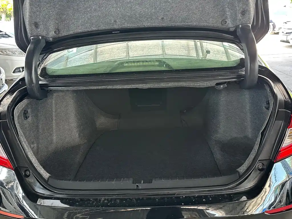 Honda Accord — миниатюра 5
