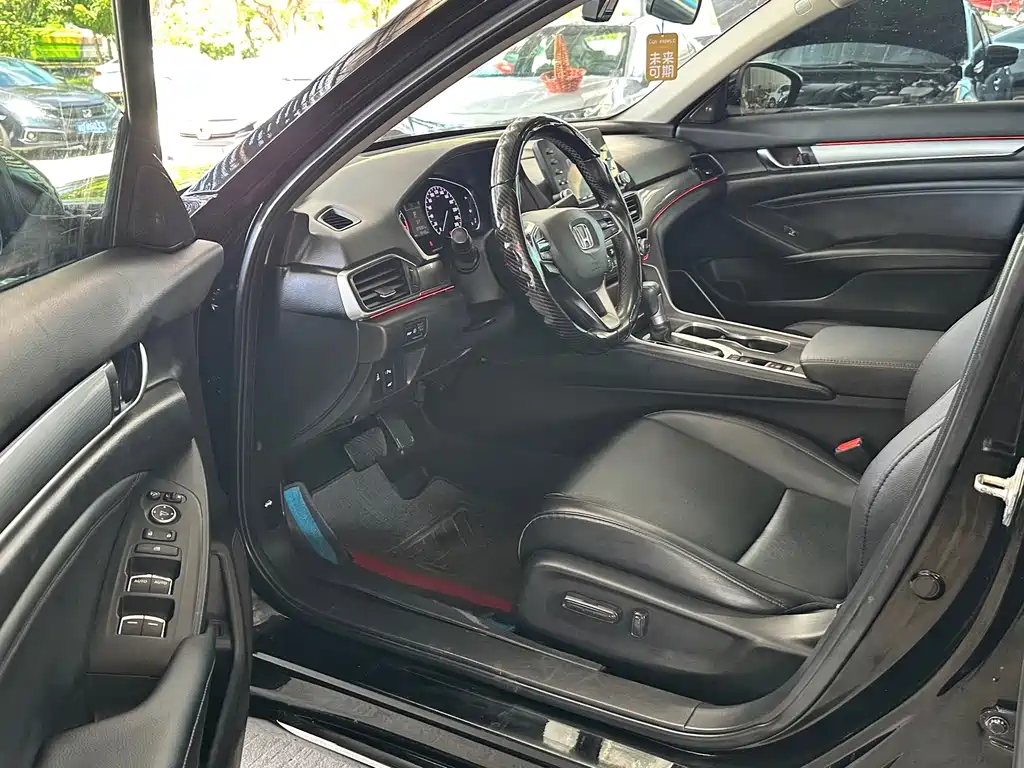 Honda Accord — миниатюра 7