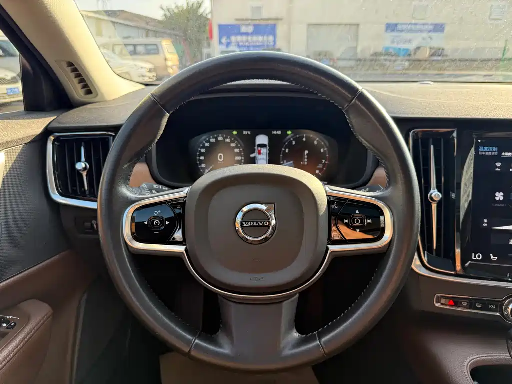 Volvo S90 2020 T5 Luxury