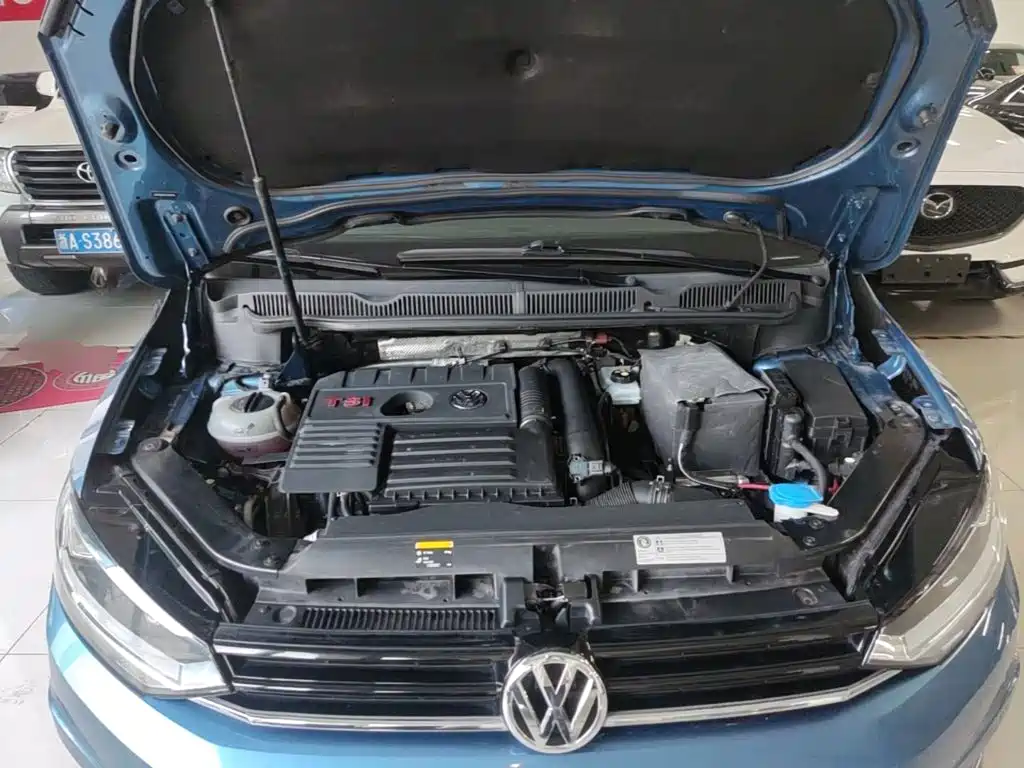 Volkswagen Touran — миниатюра 20