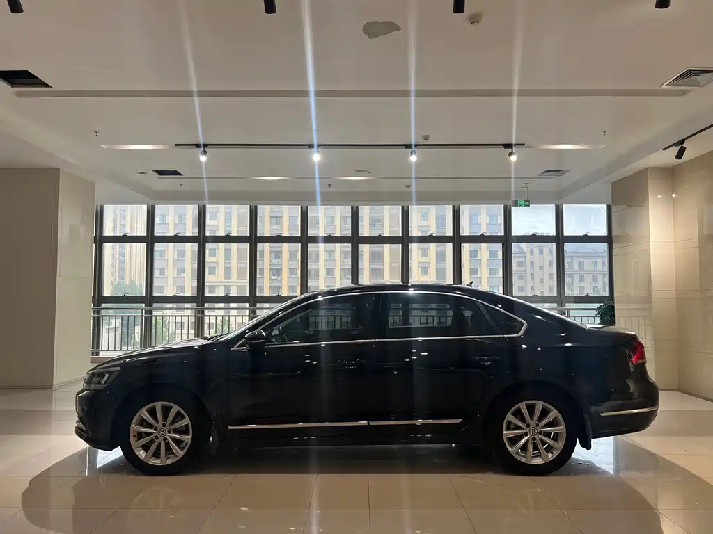 Volkswagen Passat — миниатюра 3