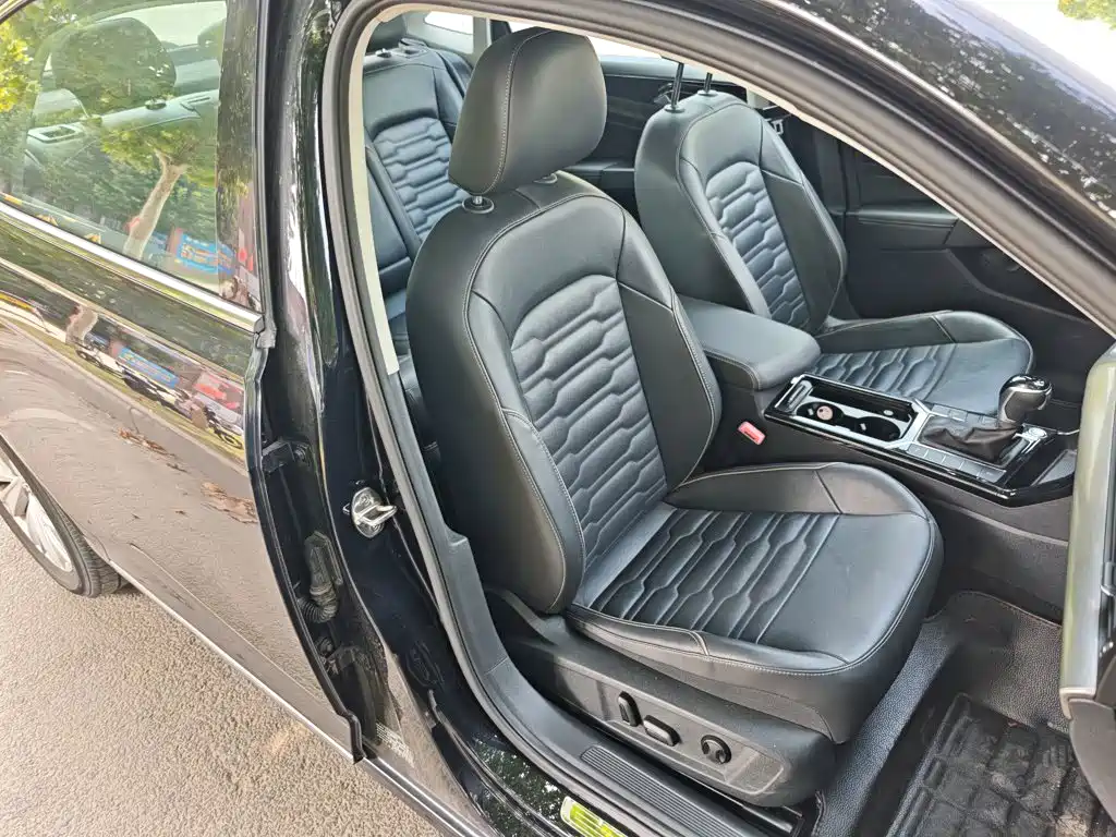 Volkswagen Passat — миниатюра 25