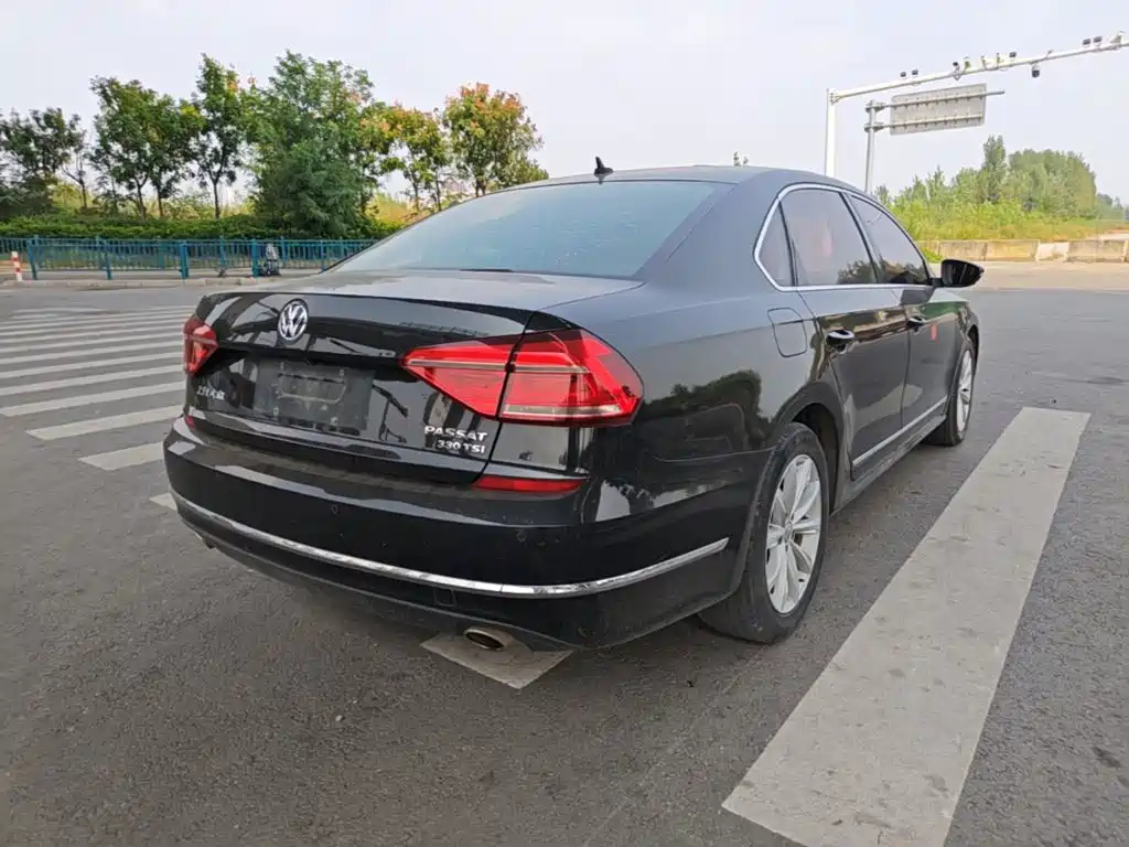 Volkswagen Passat — миниатюра 7