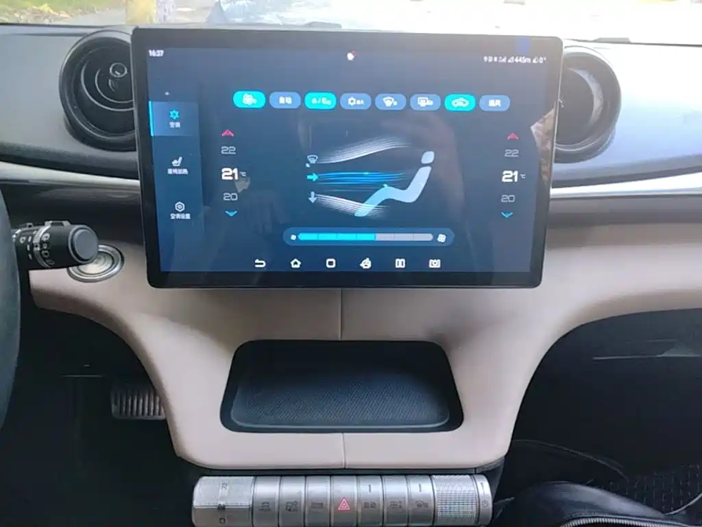BYD Dolphin — миниатюра 13