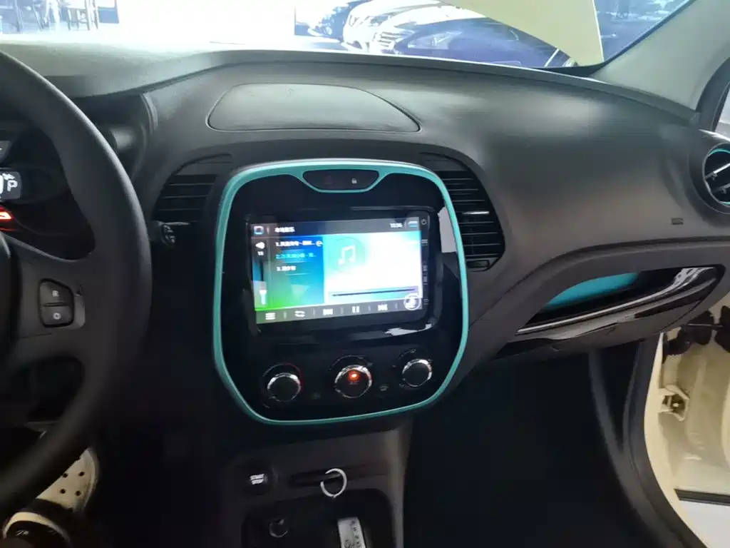 Renault Captur — миниатюра 13