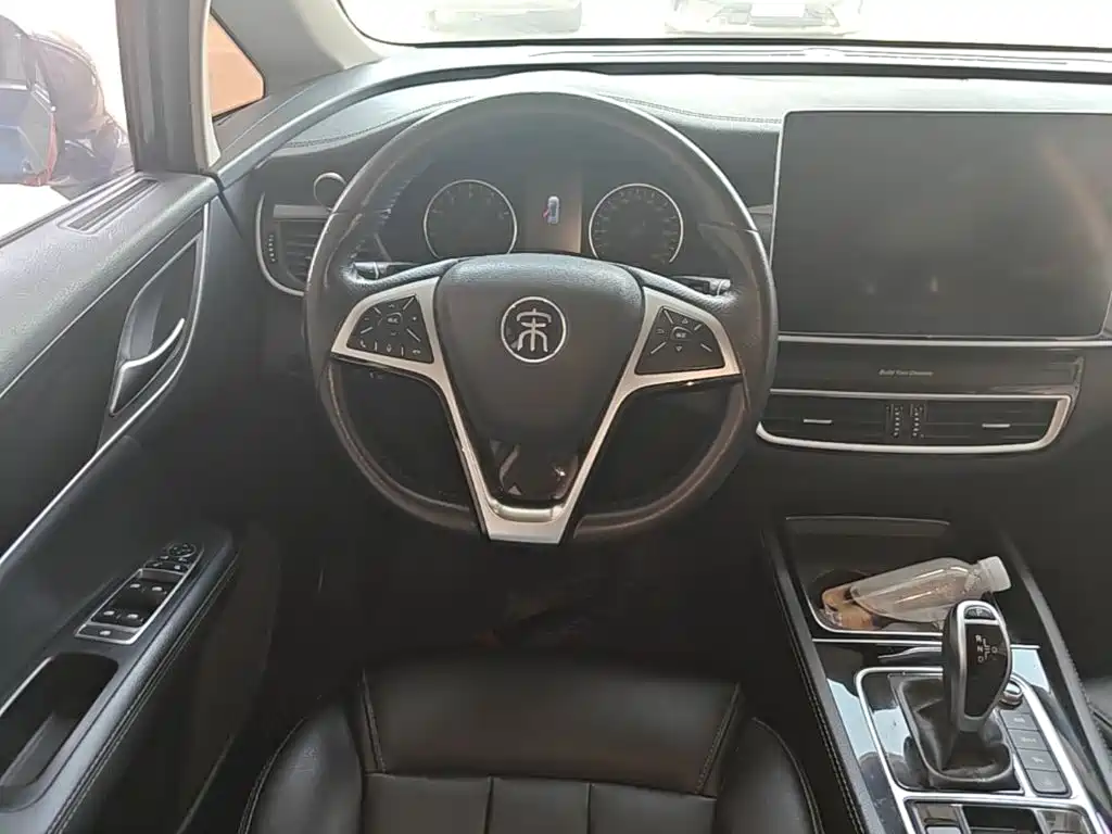BYD MAX — миниатюра 11