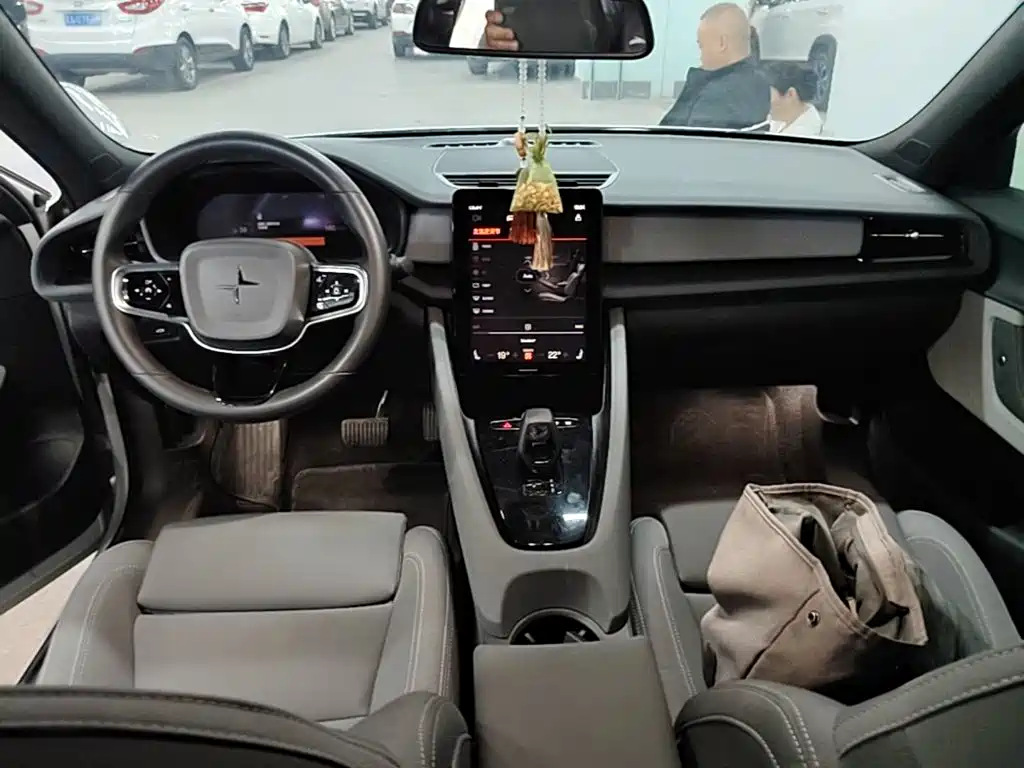 Polestar Polestar 2 — миниатюра 10