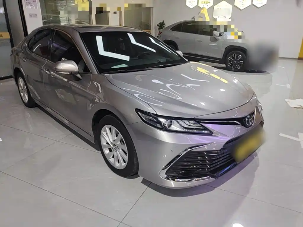 Toyota Camry — миниатюра 4