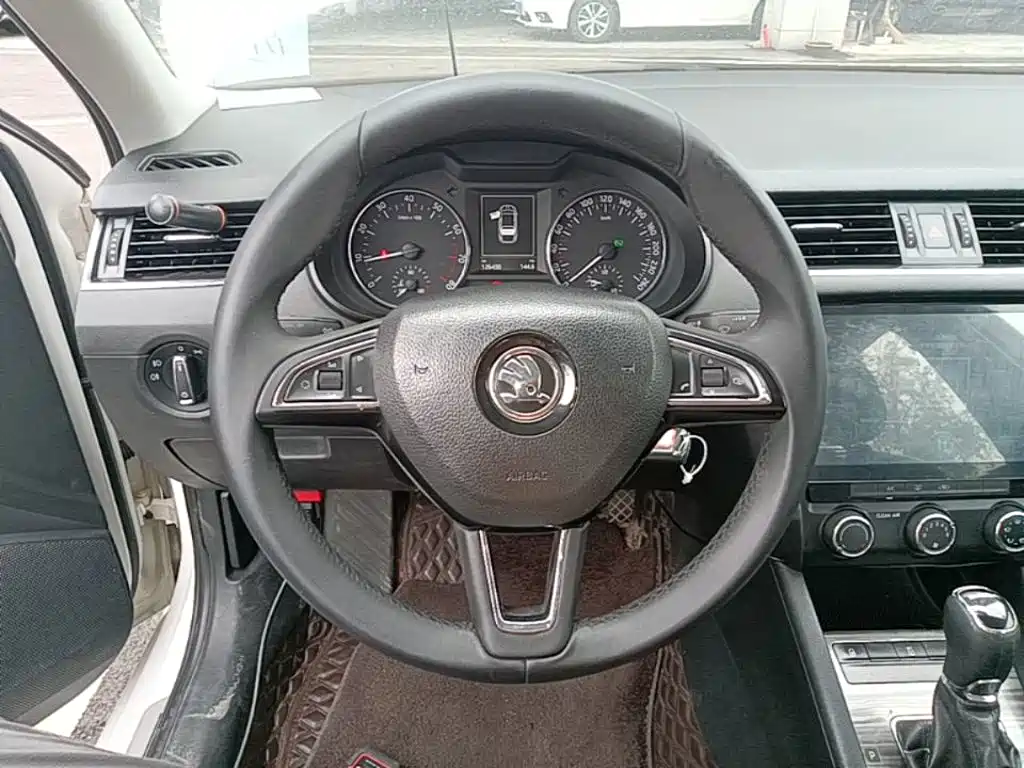 Skoda Octavia — миниатюра 11