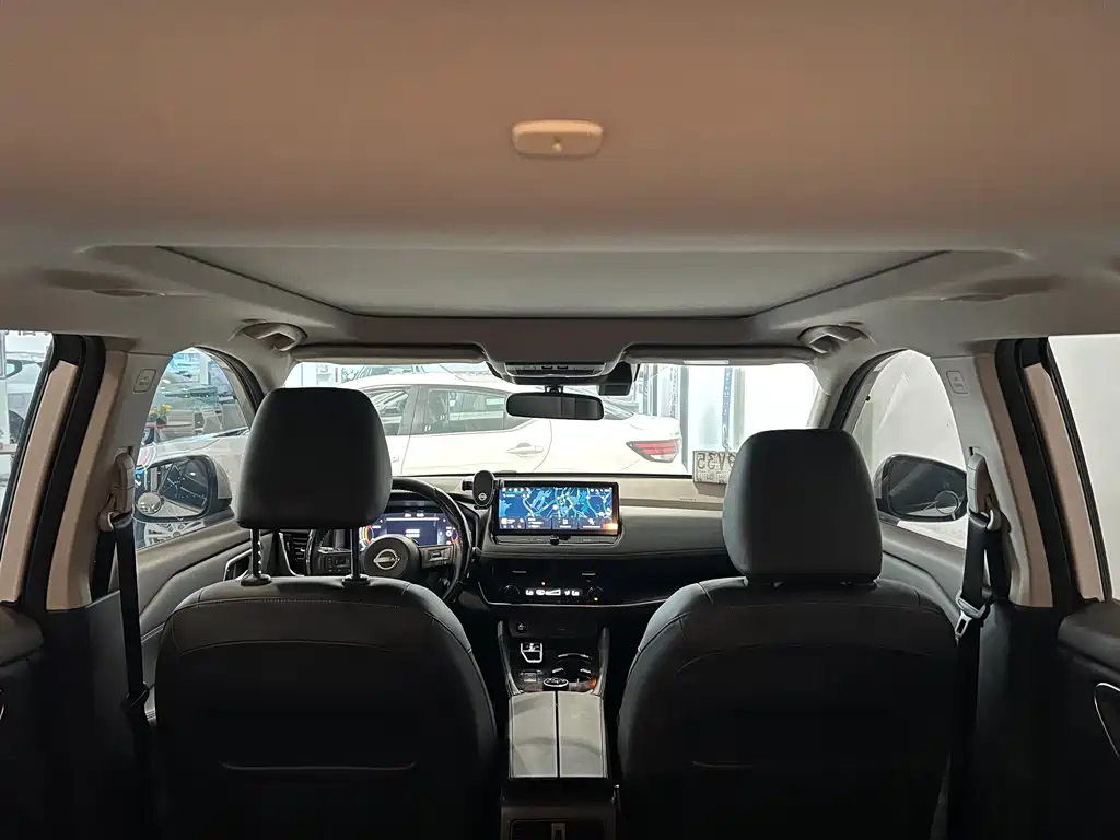 Nissan X-Trail — миниатюра 17