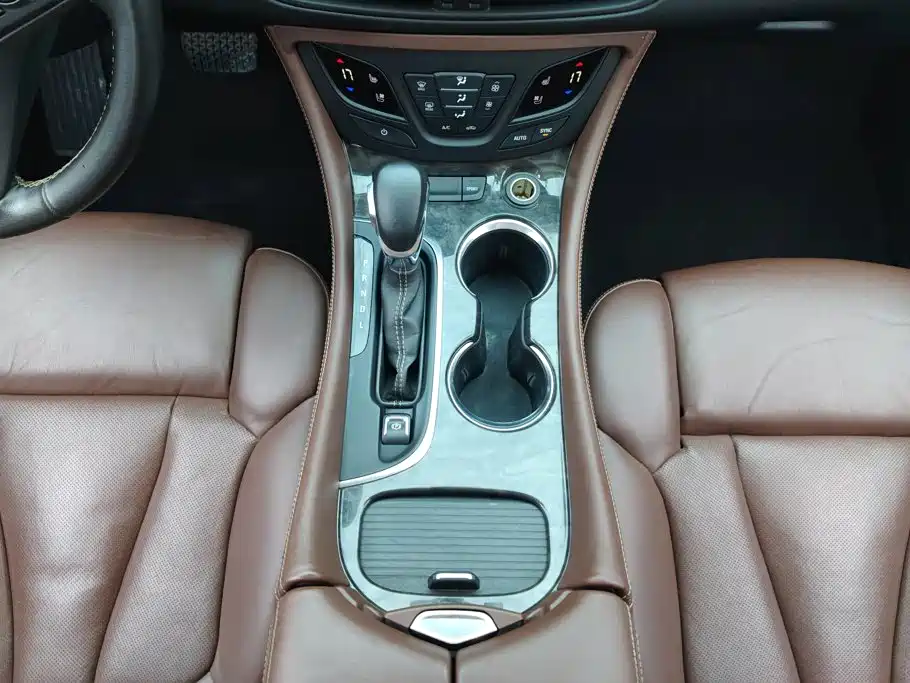 Buick Envision Plus — миниатюра 16