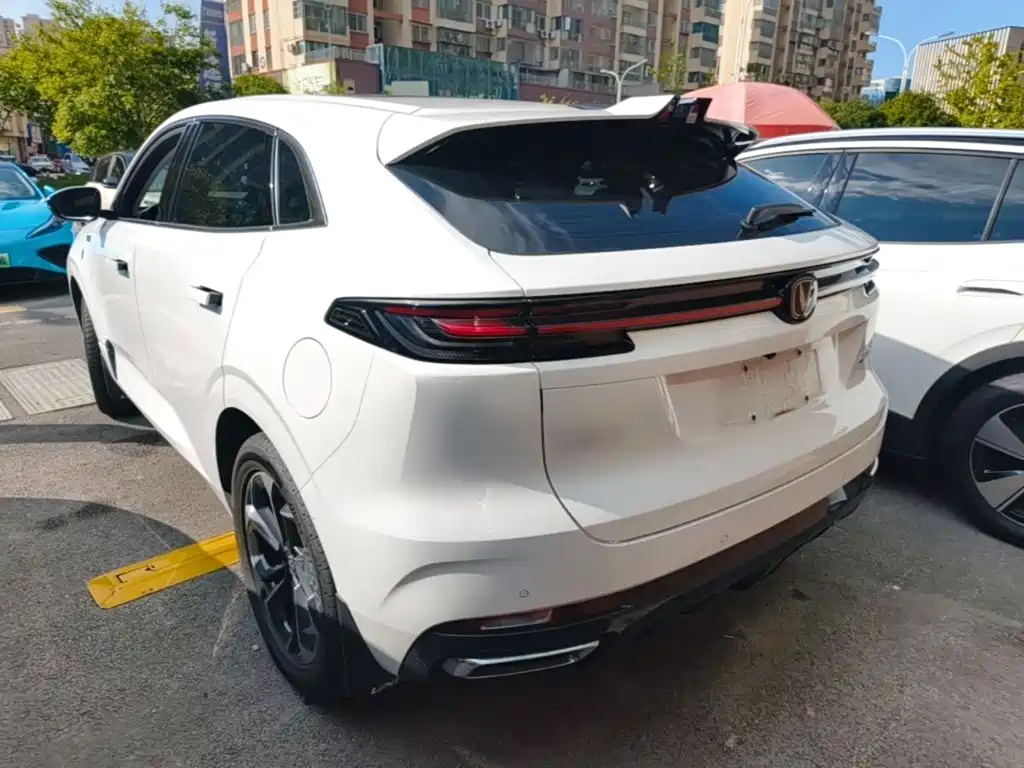 Changan UNI-K iDD — миниатюра 5