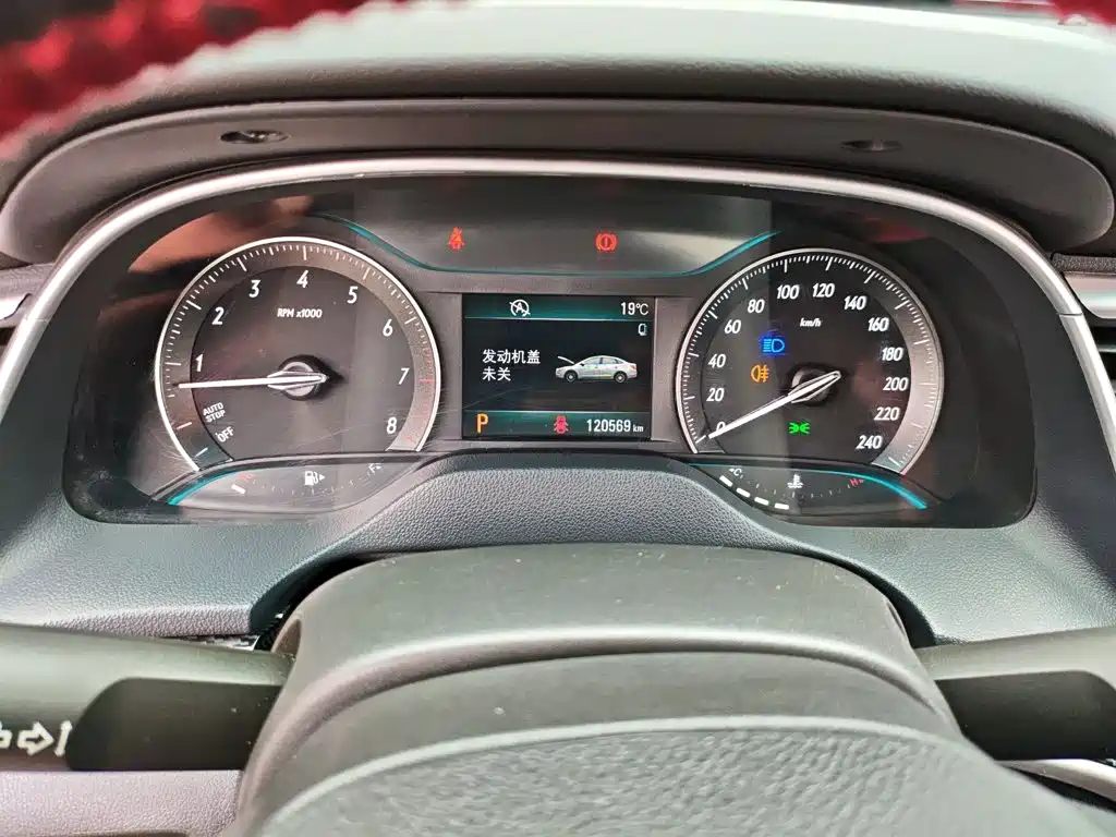 Buick Excelle — миниатюра 12