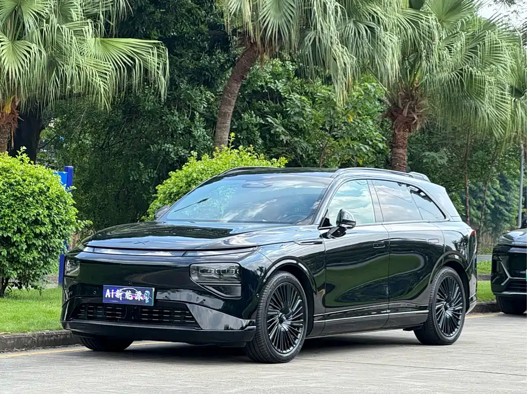 XPeng G9