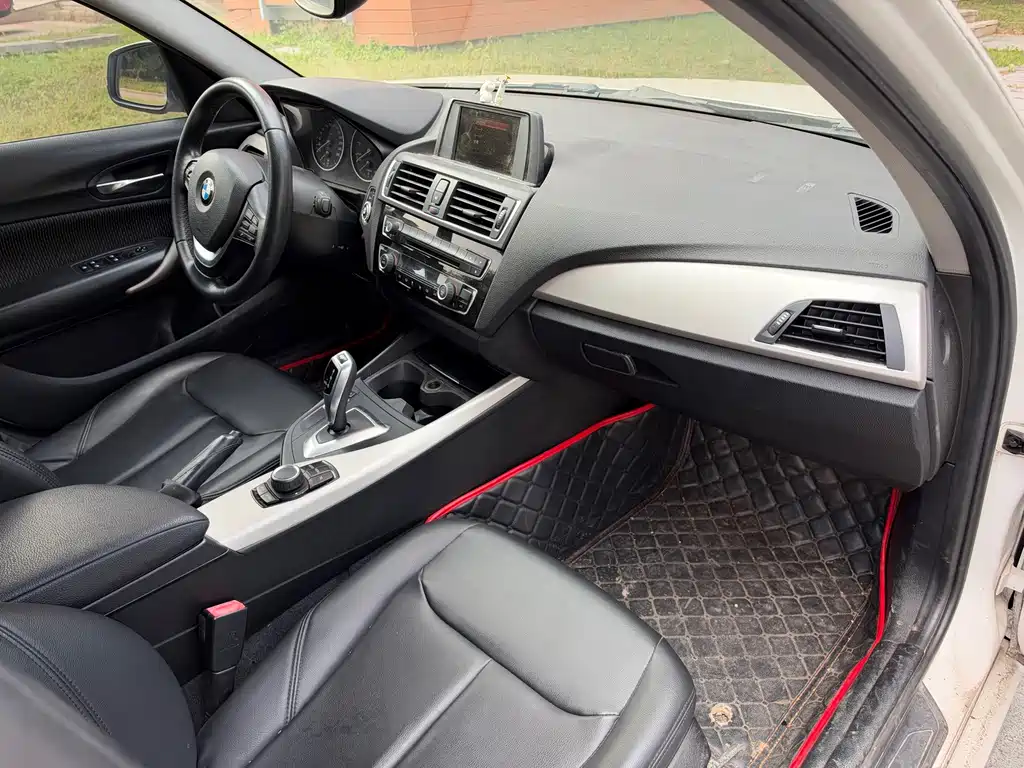 BMW 1 Series (Import) — миниатюра 4