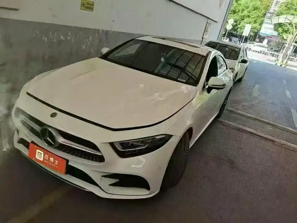 Mercedes-Benz CLS