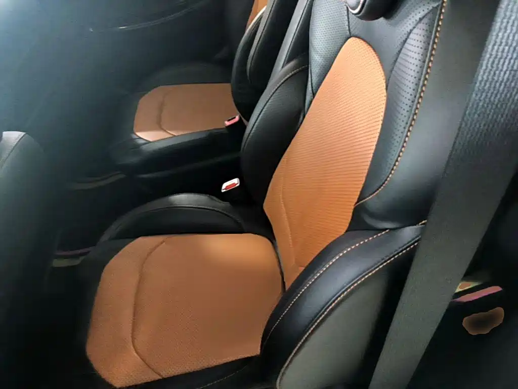 Wuling Hongguang S3 — миниатюра 17