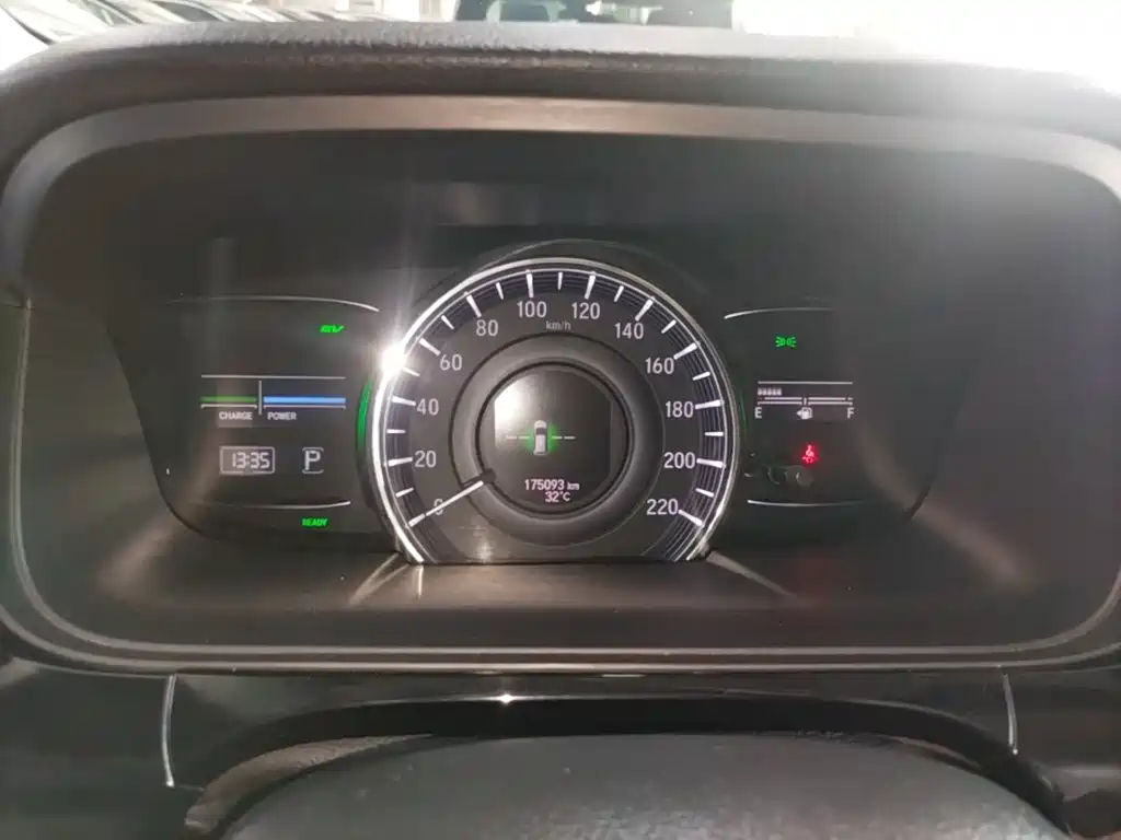Honda Elysion — миниатюра 12
