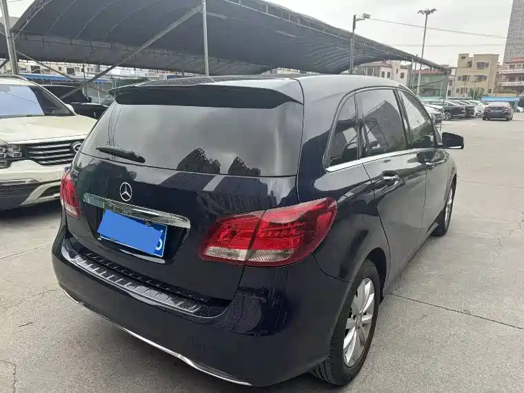Mercedes-Benz B-Class — миниатюра 7
