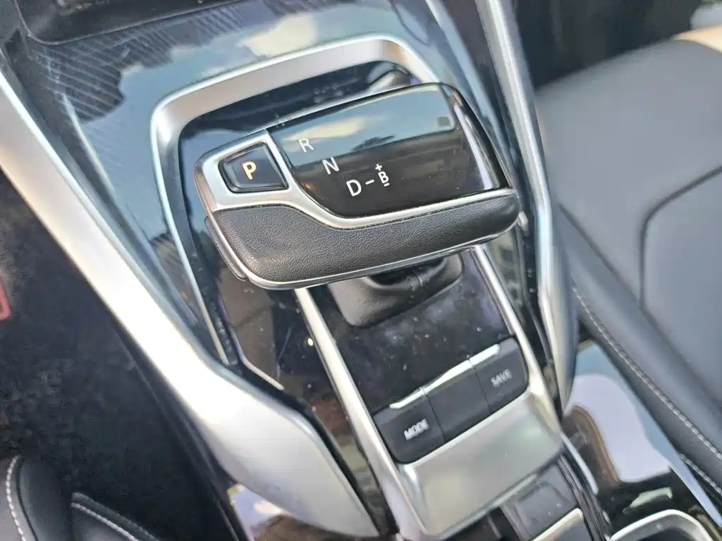 MAXUS Euniq 5 — миниатюра 7