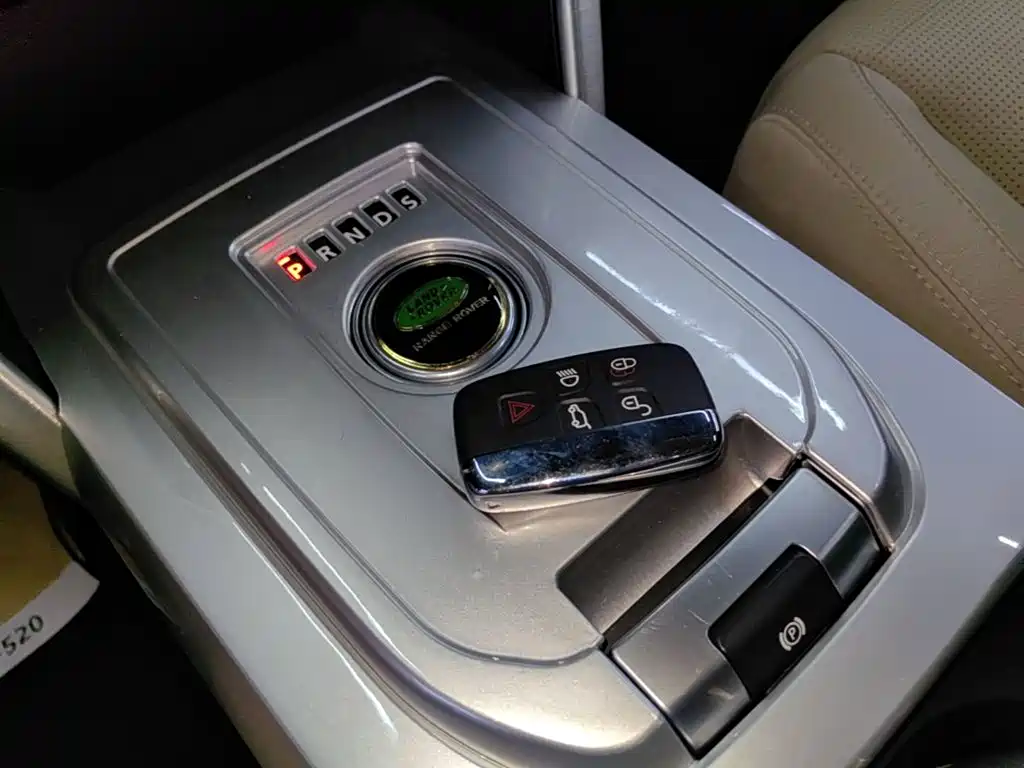 Land Rover Discovery Sport — миниатюра 9