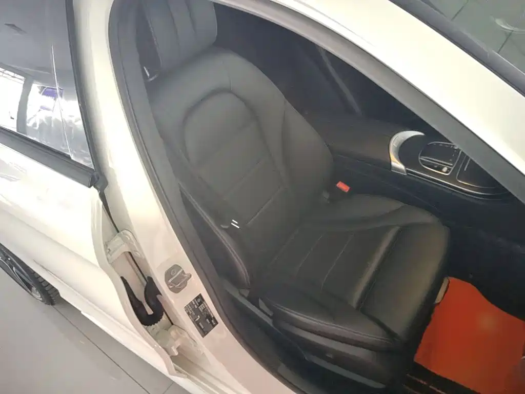 Mercedes-Benz C-Class — миниатюра 25