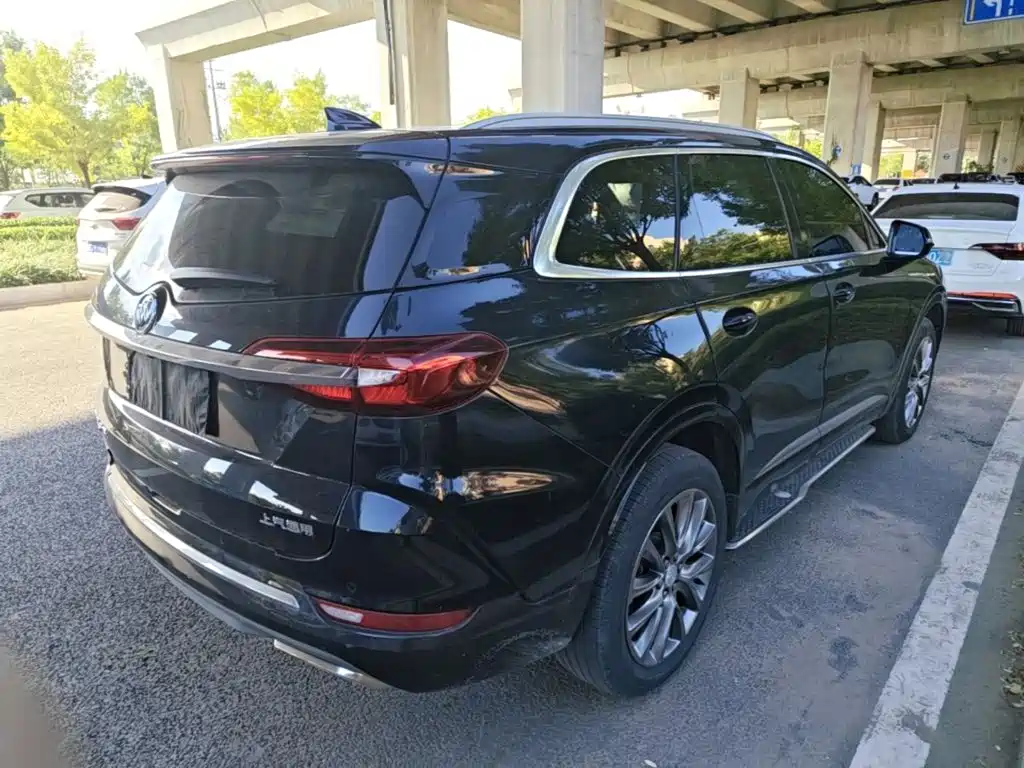 Buick Enclave — миниатюра 7