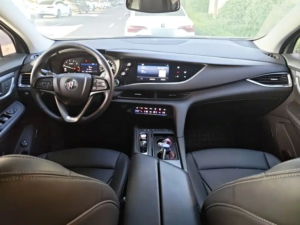Buick Enclave — миниатюра 10