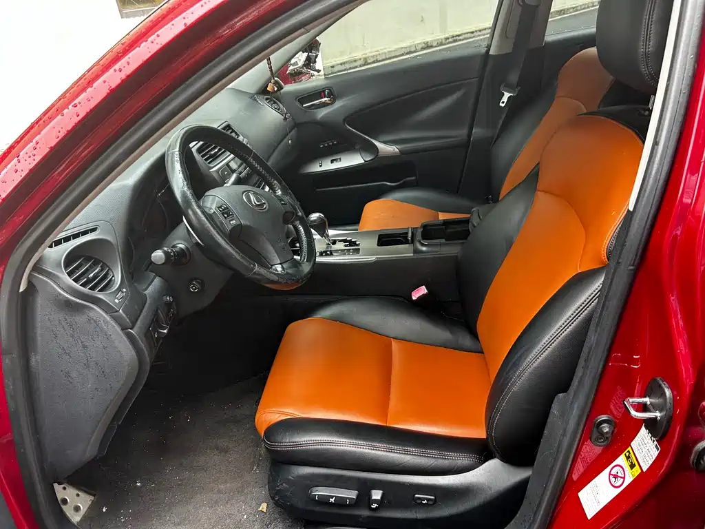 Lexus IS — миниатюра 2