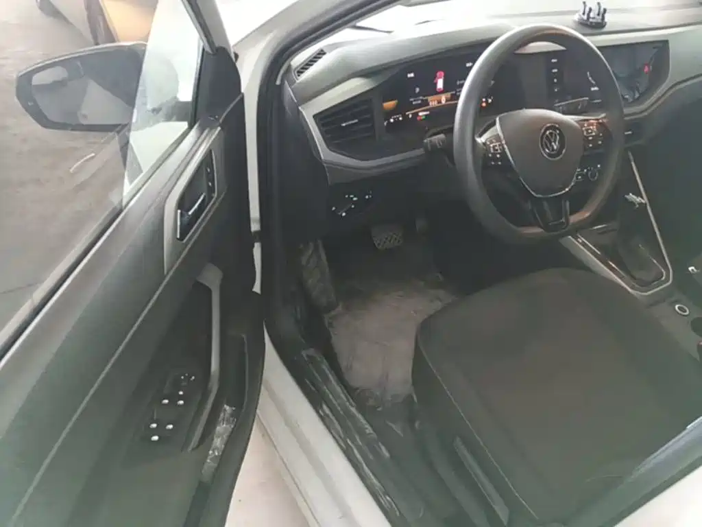 Volkswagen Polo — миниатюра 16