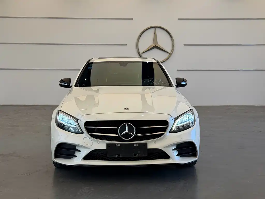 Mercedes-Benz C-Class — миниатюра 2