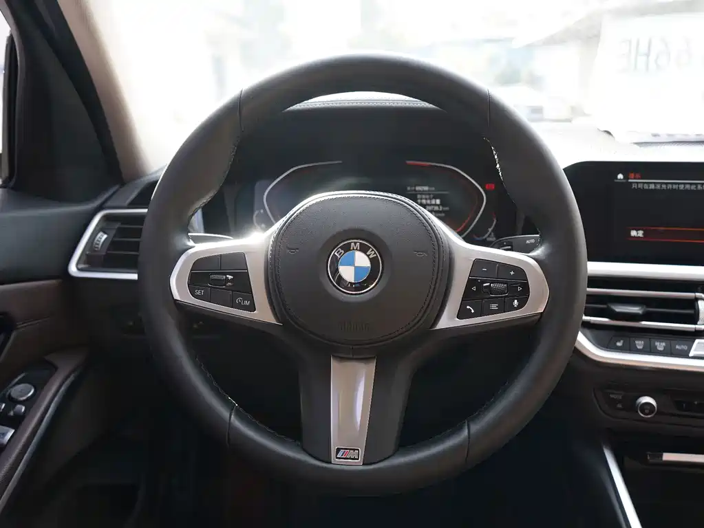 BMW 3 Series — миниатюра 17