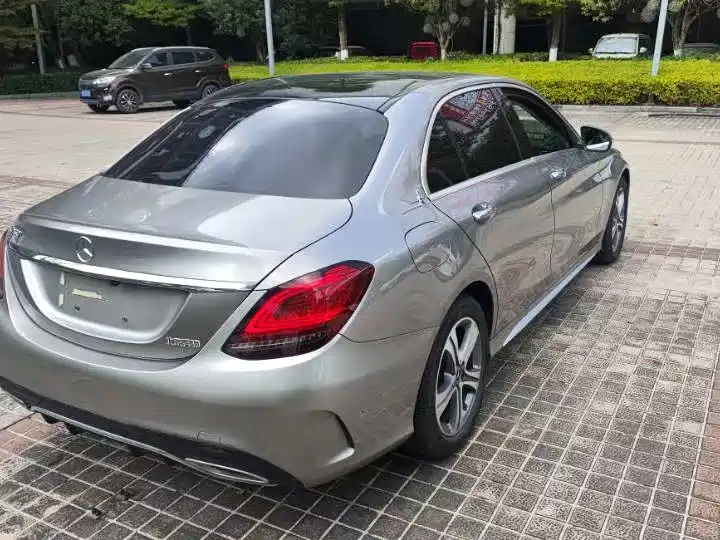 Mercedes-Benz C-Class — миниатюра 8