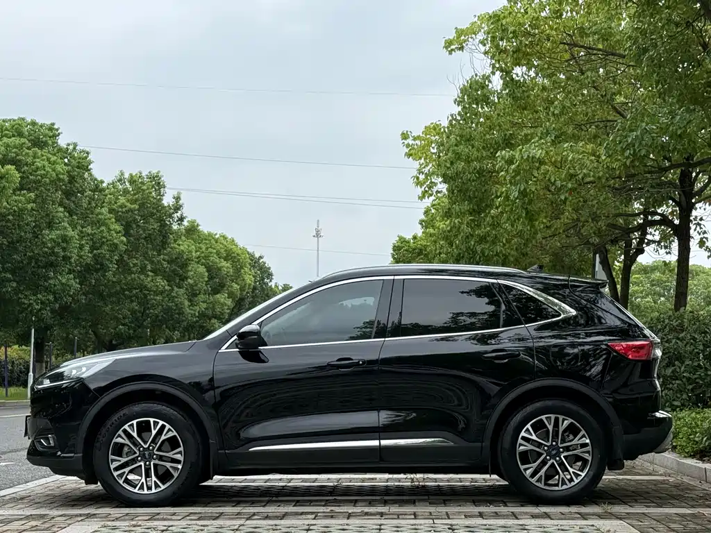 Ford Escape — миниатюра 3