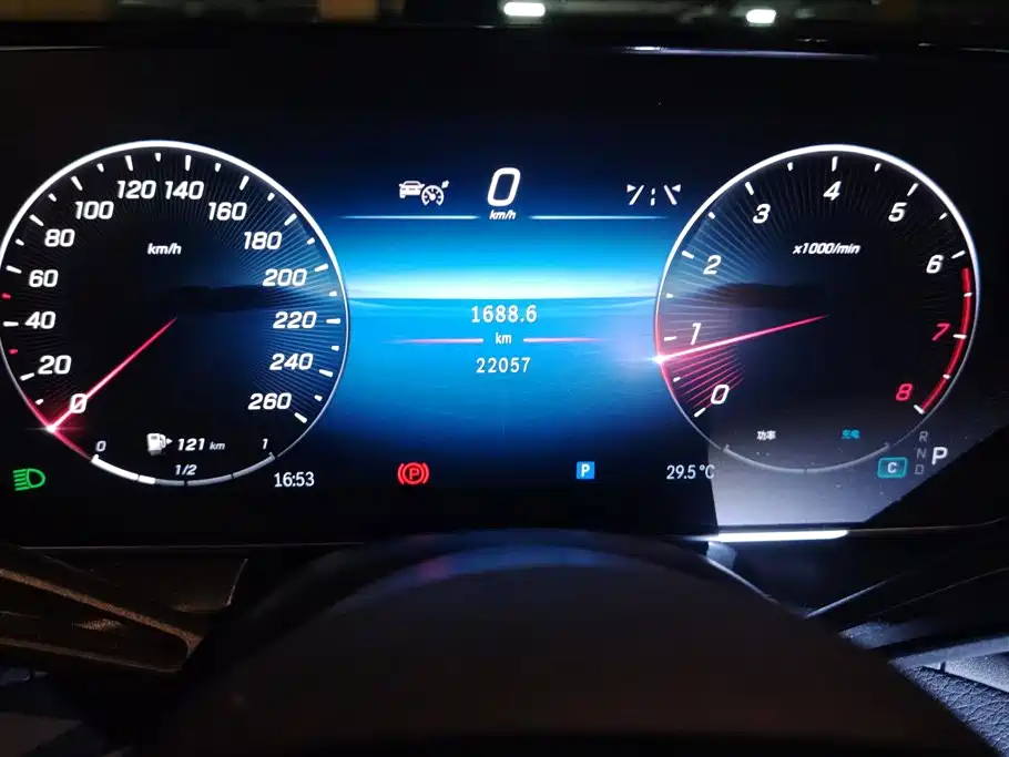 Mercedes-Benz GLC — миниатюра 14