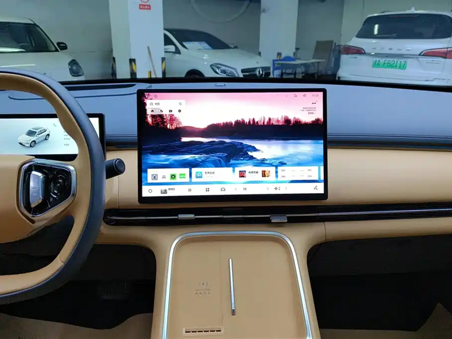 GEELY GALAXY GALAXY STARSHIP 7 EM I