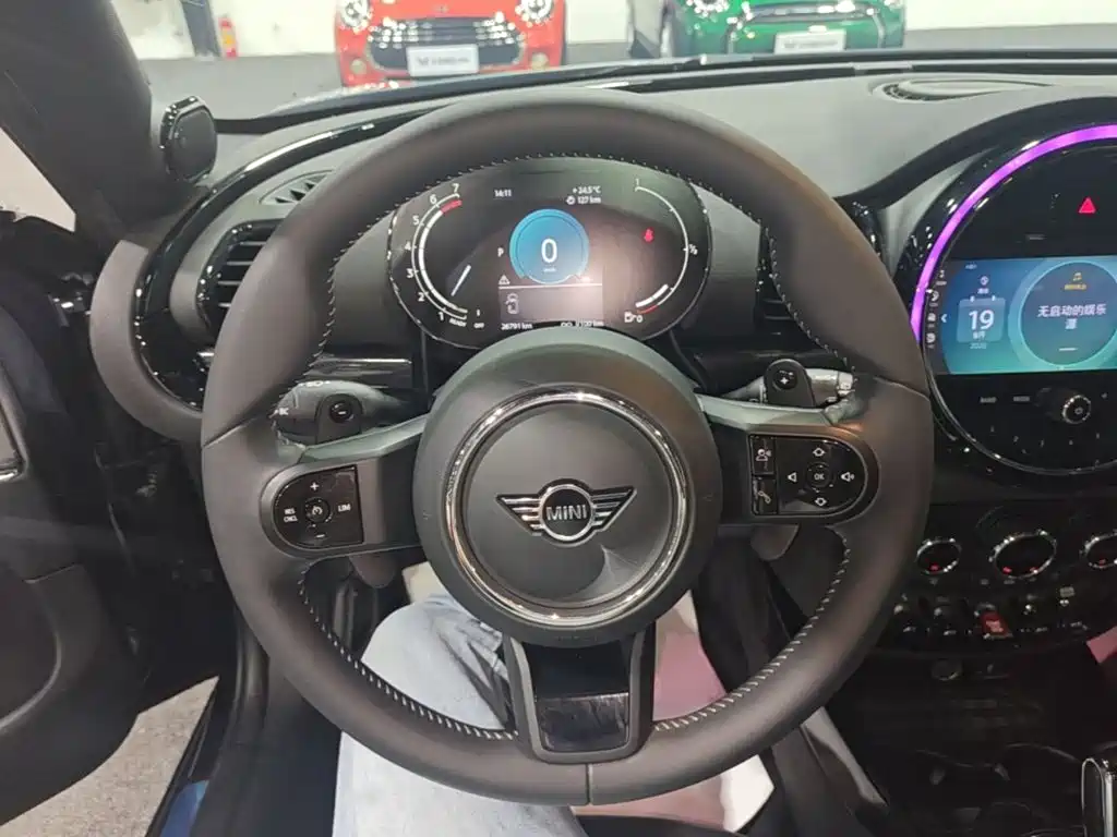 MINI Mini Clubman — миниатюра 11