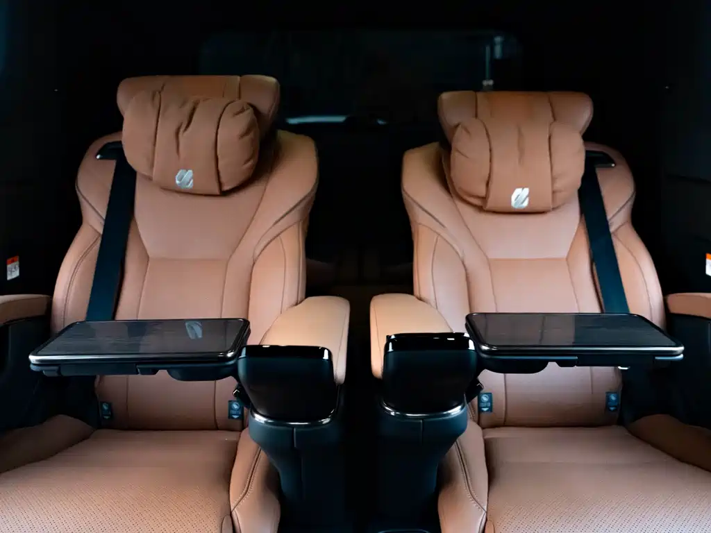 Toyota Alphard — миниатюра 8