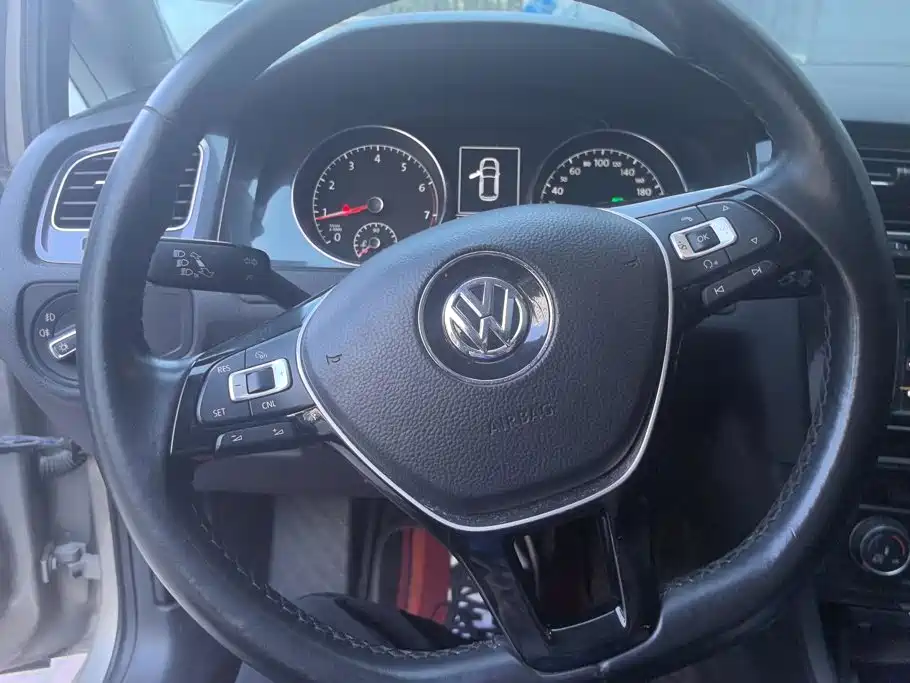 Volkswagen Golf — миниатюра 15