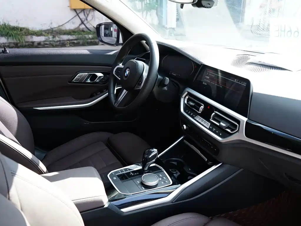 BMW 3 Series — миниатюра 4