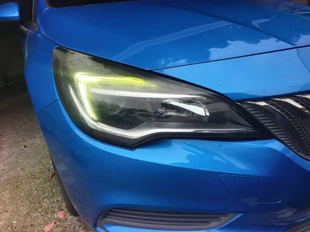 Buick Verano — миниатюра 11