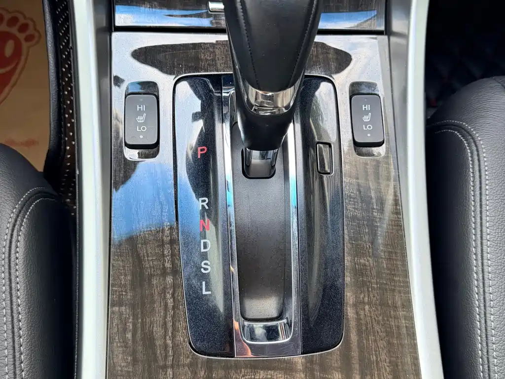 Honda Accord — миниатюра 10