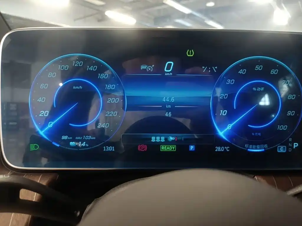 Mercedes-Benz EQE — миниатюра 16