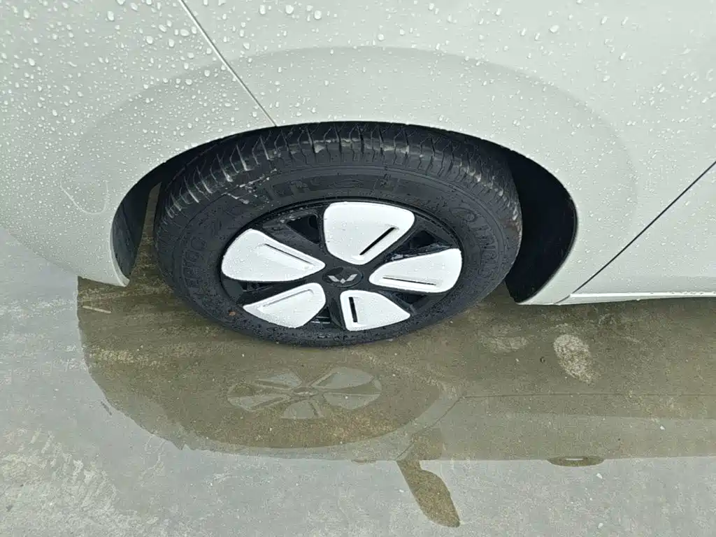 Wuling MINIEV — миниатюра 23