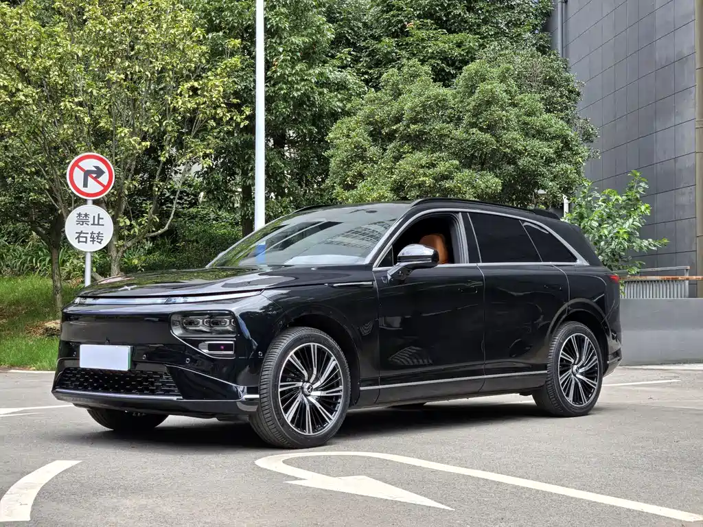 XPeng G9