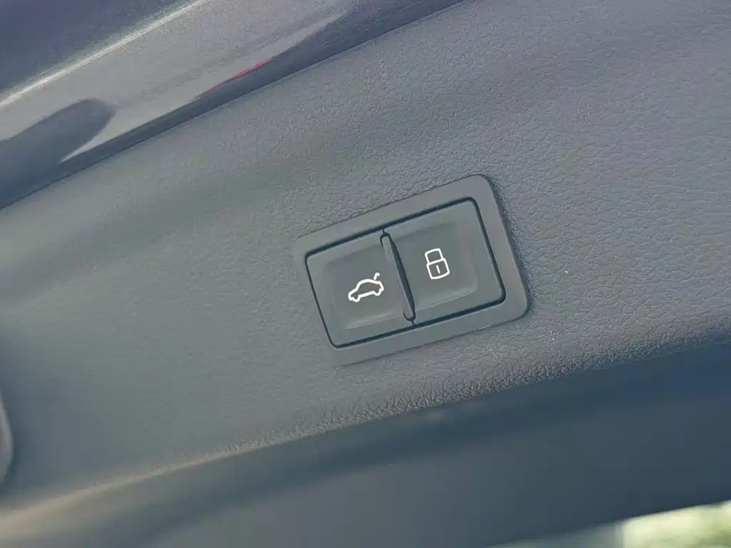Audi Q3 — миниатюра 10